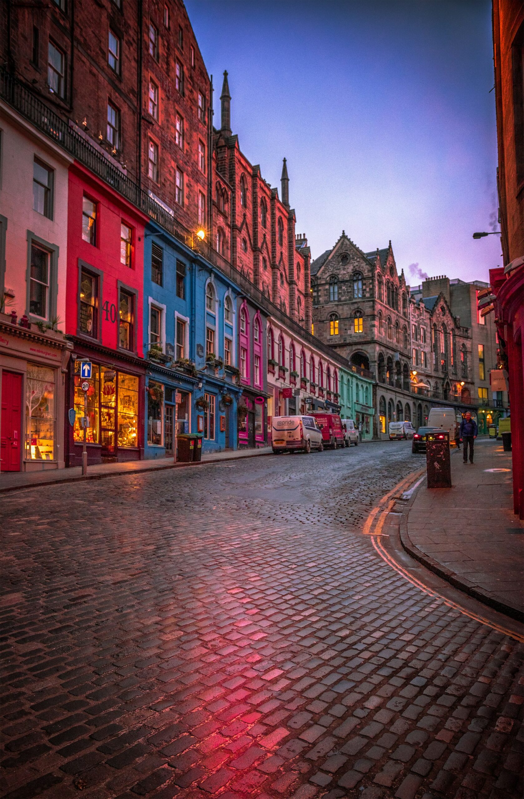 jim-divine-qpQ7NQ2CXA4-unsplash (1) Edinburgh